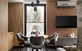 Cyrhla Apartamenty - Sauna, Playroom, Free Parking & Wifi